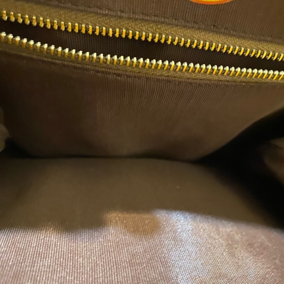 ANDES Elegant Taupe Women's Handbag - Picture 4 of 7